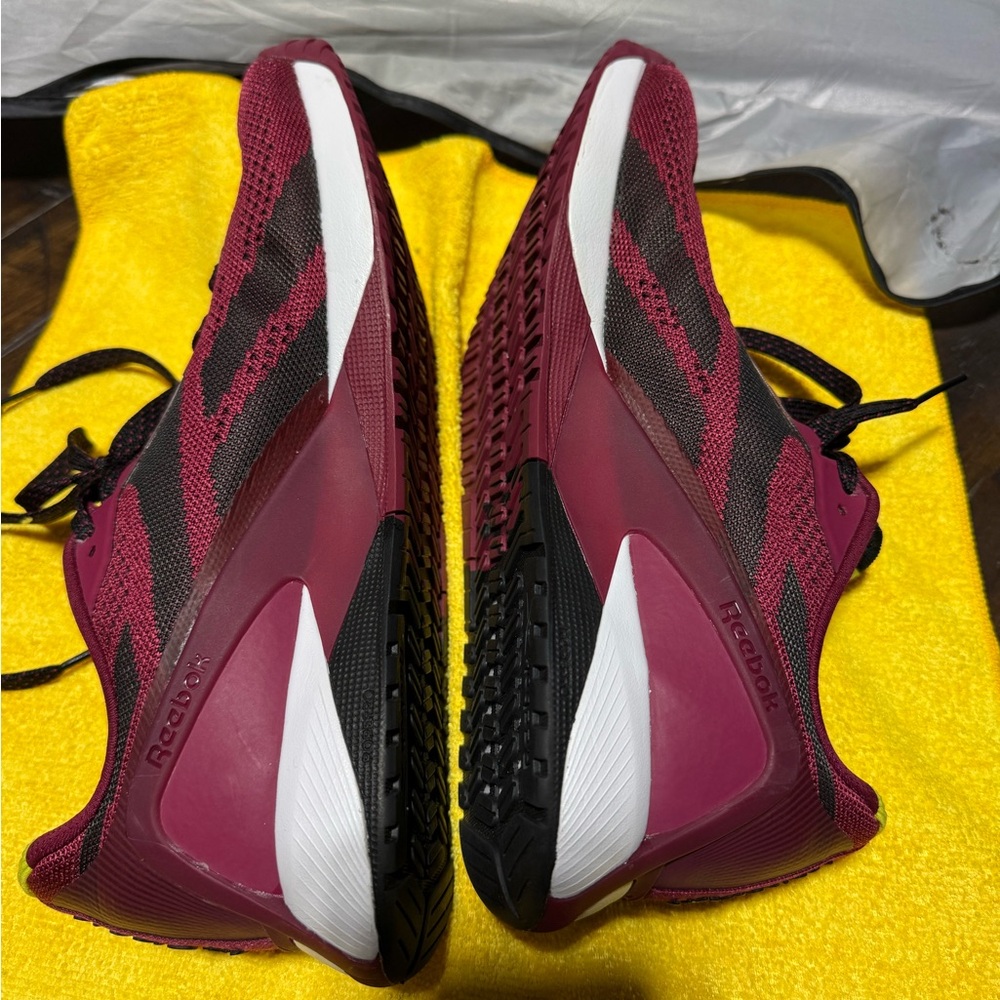Reebok Athletic Shoes size 10